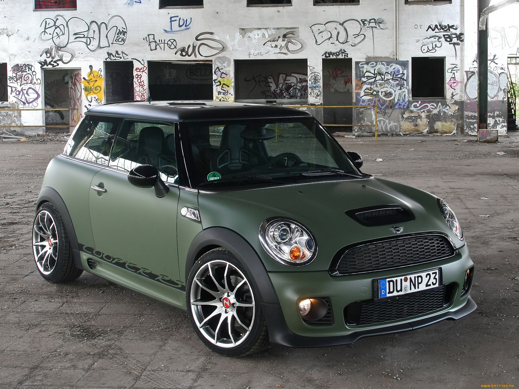 , mini